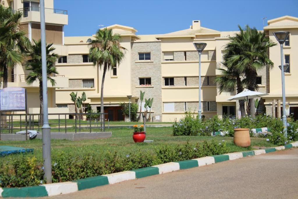 Appt 22 Bloc G- Hicherraton Plage Residence Bella Vista, Bouznika Bay Скира Экстерьер фото